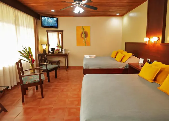 Volcano Lodge, Hotel & Thermal Experience